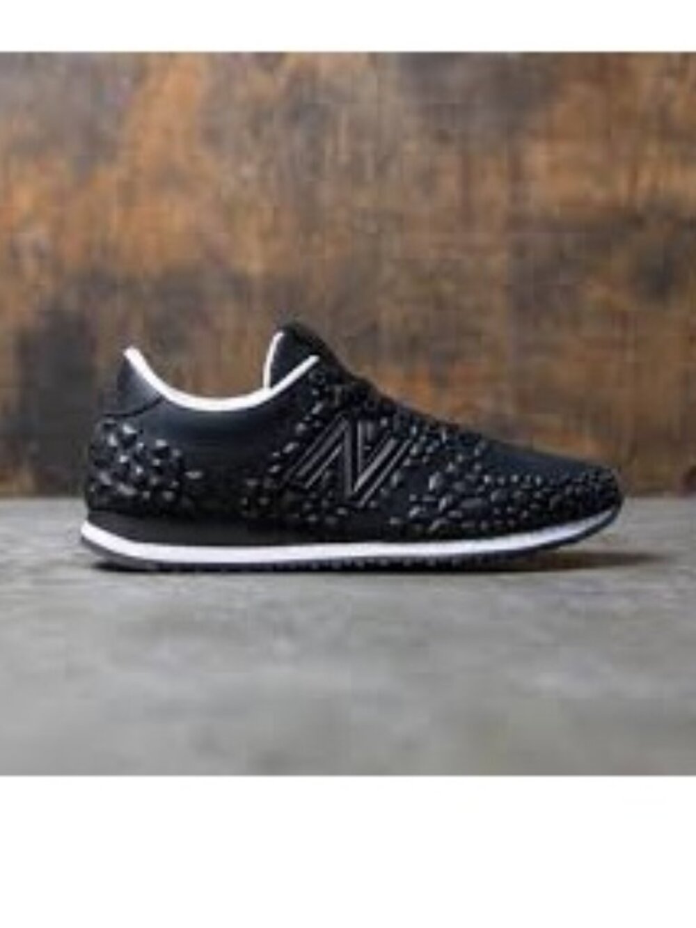 New Balance 420 Black Studded Sneakers Like New Comfortable Trendy